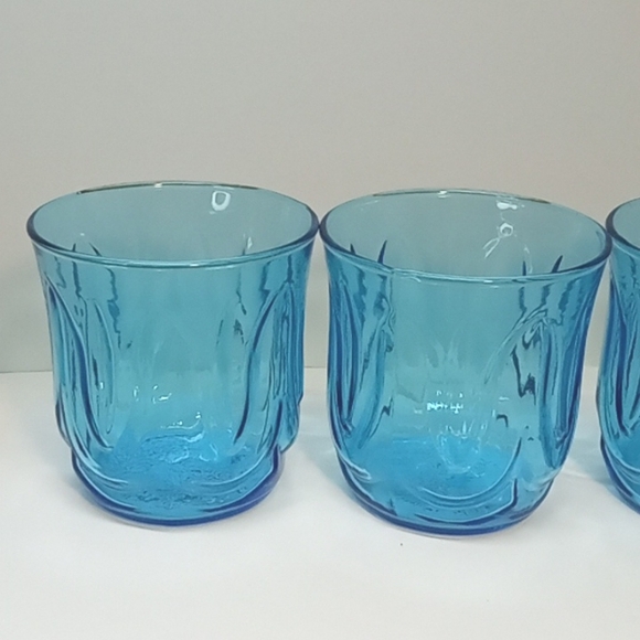 Vintage teal blue Anchor Hocking Colonial Tulip glasses. Set: 4 No flaws - Picture 2 of 7